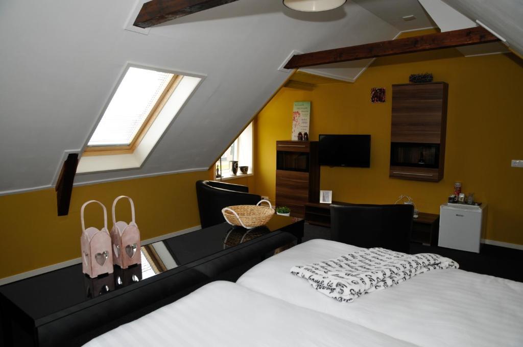 Hotel Restaurant It Posthus Birdaard Bilik gambar