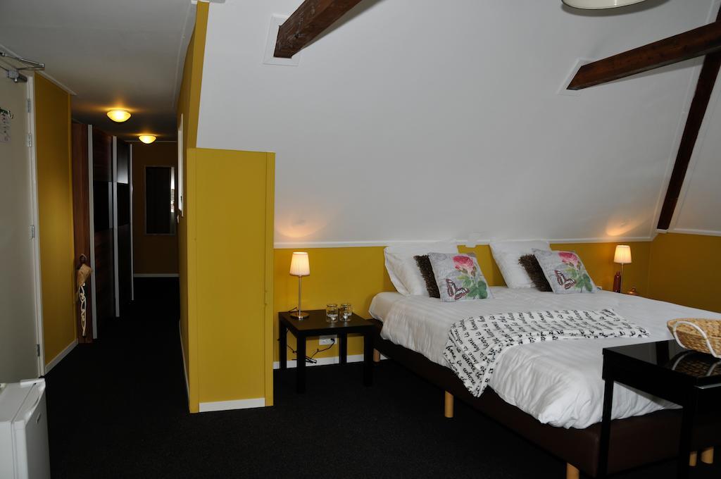 Hotel Restaurant It Posthus Birdaard Bilik gambar