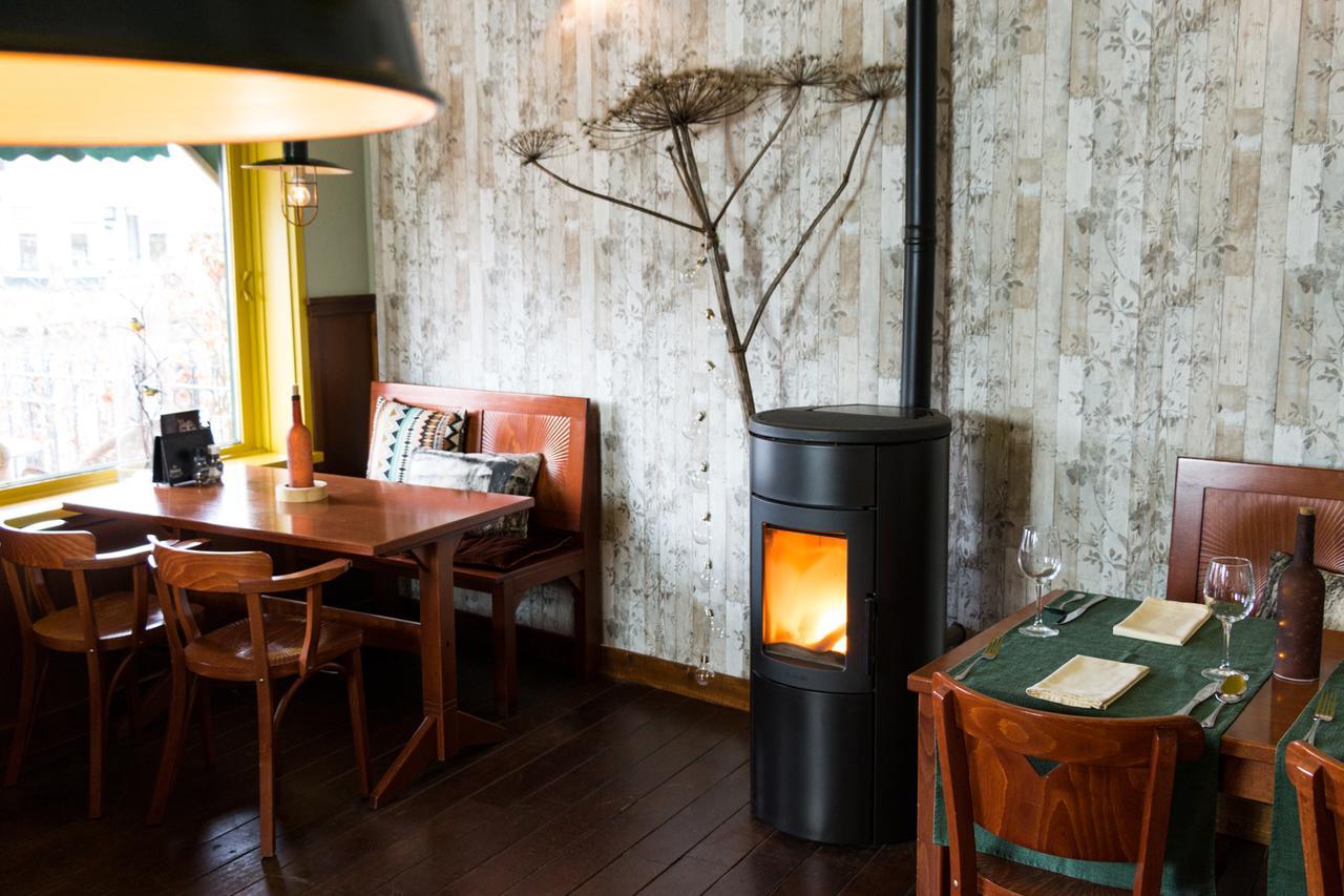 Hotel Restaurant It Posthus Birdaard Luaran gambar